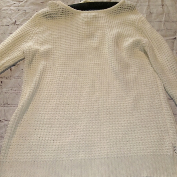 Long off white sweater with a beautiful back. - Picture 1 of 8